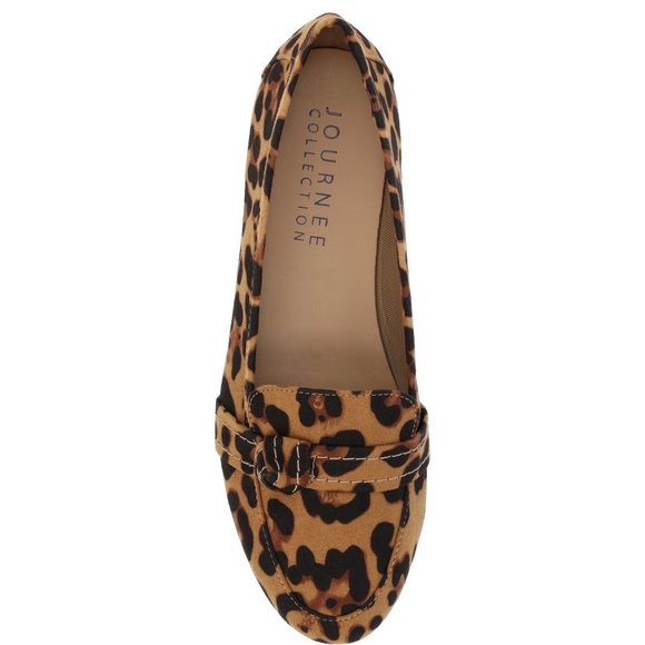 Journee Collection Marci Loafer - Picture 3 of 5